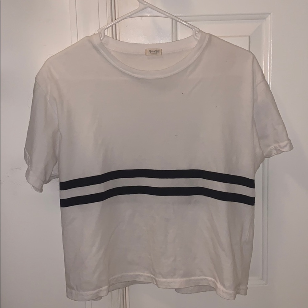Basic Brandy Melville t-shirt with two stripes